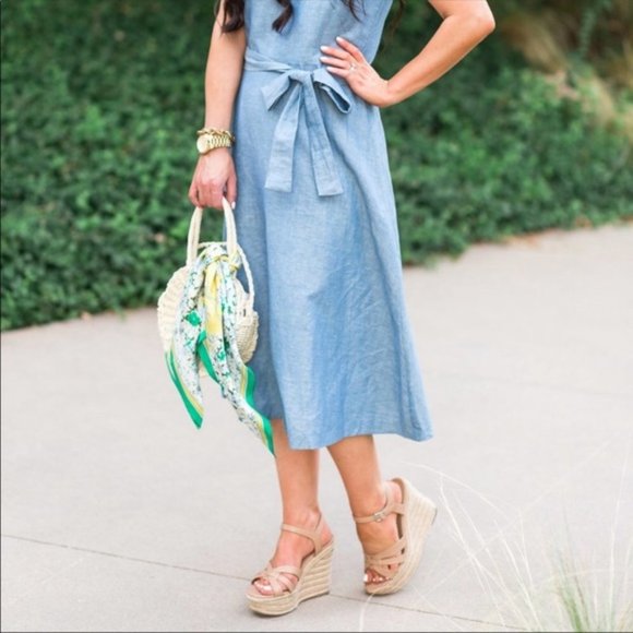 ANN TAYLOR TALL CHAMBRAY MIDI DRESS SIZE 6 - Picture 4 of 4